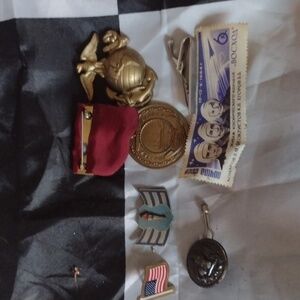 Military 🎖️ items with bonus stamps